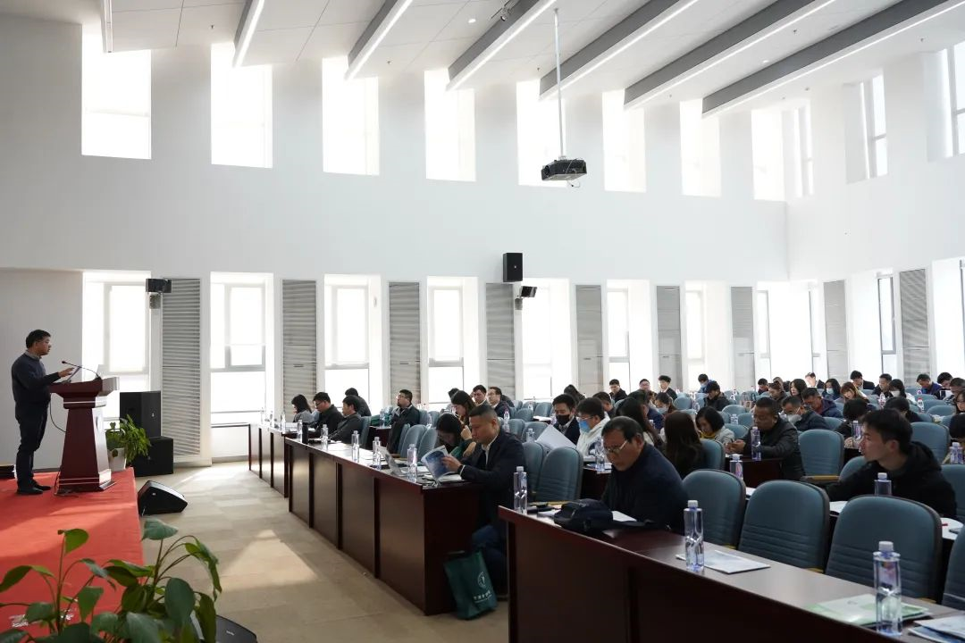 宁波节能协会第九届三次会员大会.png